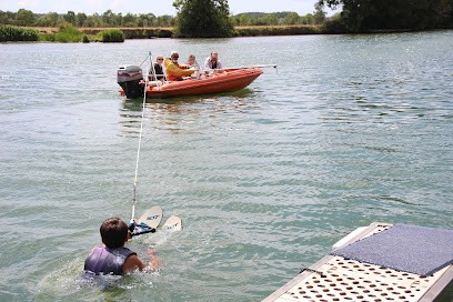 Centre De Loisirs, Centre de Loisirs à Saint-Hilaire-de-Villefranche