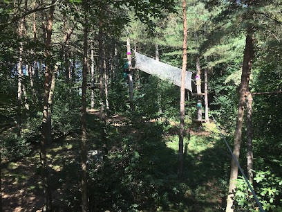 Aventure Parc, Centre de Loisirs à Saint-Pierre-de-Trivisy