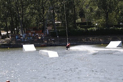 SAVAGE WAKEPARK, Centre de Loisirs à Vernoux-en-Vivarais
