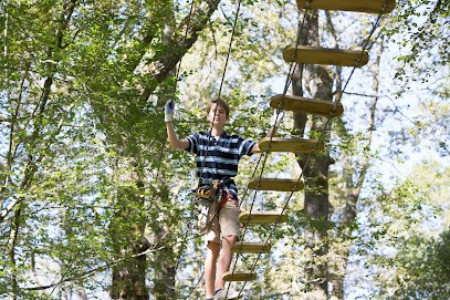 Parc du Bois de la Folie, Centre de Loisirs à Treigny