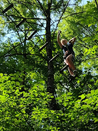 Aravis Parc D'Aventures, Centre de Loisirs à Thônes