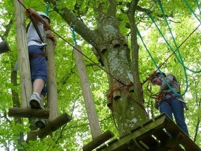 Roc Aventure, Centre de Loisirs à Val d'Oust
