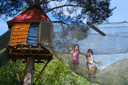 petit bois des lutins, Centre de Loisirs à Saint-Étienne-de-Tinée