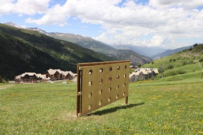 Parcours D'obstacles Valmeinier, Centre de Loisirs à Valmeinier