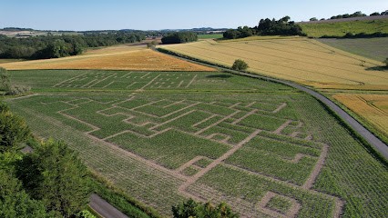 Labyrinthe de Vendoire, Centre de Loisirs à Vendoire