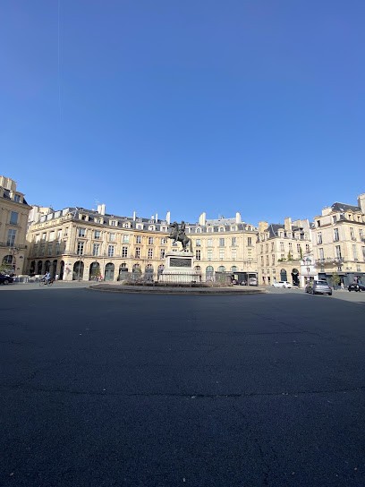 Association Du Forex Et Des Trésoriers De Banque, Centre de Loisirs à Paris 02