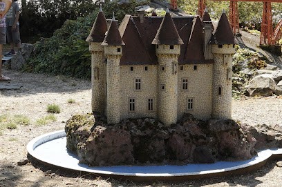Le P'tit Kiosque de la Cère, Centre de Loisirs à Vic-sur-Cère